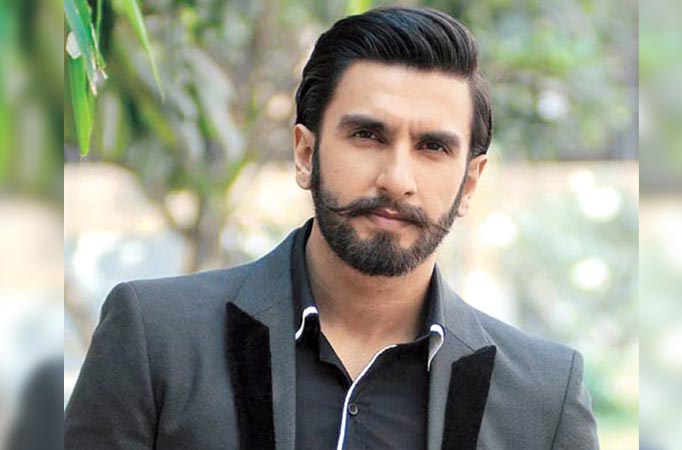 Ranveer Singh dances to Kala Chashma and Aankh Maarey at a wedding in